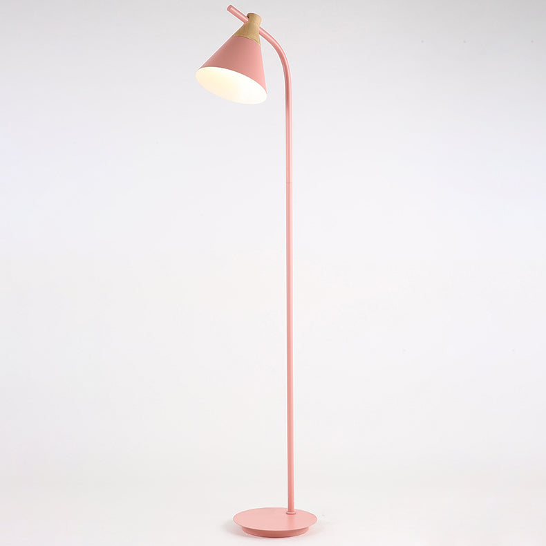 Scandinavische Vloerlamp van Metaal met Kegelvormige Kap | Staande Leeslamp met Gebogen Arm voor Woonkamer | Slaapkamer en Leeshoek