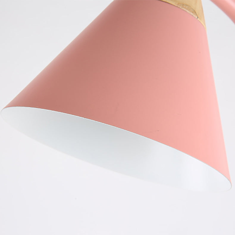 Scandinavische Vloerlamp van Metaal met Kegelvormige Kap | Staande Leeslamp met Gebogen Arm voor Woonkamer | Slaapkamer en Leeshoek