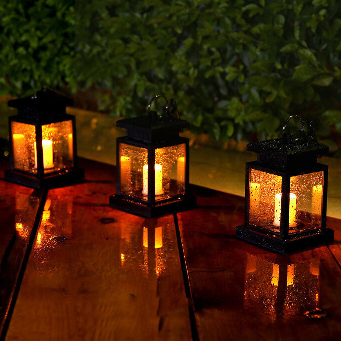 Solar Lantaarn met LED Kaars | Retro Hanglantaarn op Zonne-energie met Ophangclip | Spatwaterdichte Tuinverlichting voor Balkon en Terras
