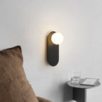 Wandlamp met Glazen Bol Minimalistische Scandinavische Wandverlichting met Ovale Metalen Achterplaat voor Slaapkamer | Hal en Woonkamer
