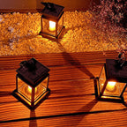 Solar Lantaarn met LED Kaars | Retro Hanglantaarn op Zonne-energie met Ophangclip | Spatwaterdichte Tuinverlichting voor Balkon en Terras