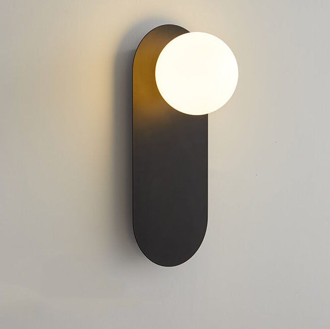 Wandlamp met Glazen Bol Minimalistische Scandinavische Wandverlichting met Ovale Metalen Achterplaat voor Slaapkamer | Hal en Woonkamer