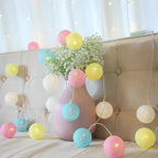 Katoenen Ballen Lichtslinger LED | Cotton Ball Lichtsnoer op USB of Batterijen met Warm Licht voor Slaapkamer | Kinderkamer en Woonkamer