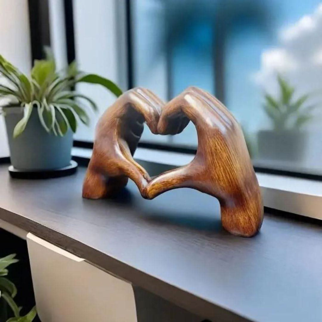 Beeldje Handen in Hartvorm Decoratief Liefdesbeeld van Polyresin Moderne Woondecoratie voor Kast | Dressoir en Slaapkamer