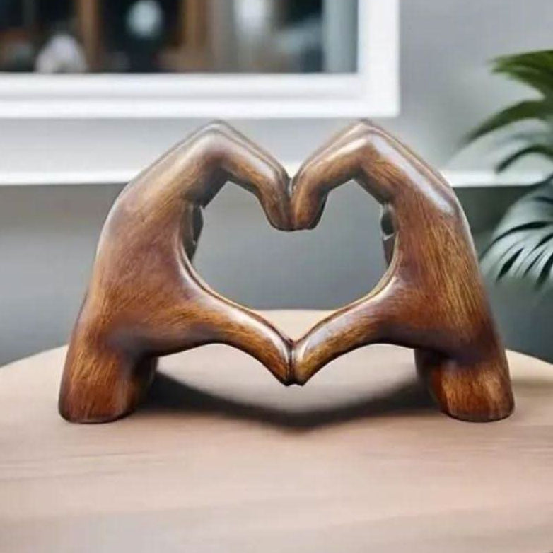 Beeldje Handen in Hartvorm Decoratief Liefdesbeeld van Polyresin Moderne Woondecoratie voor Kast | Dressoir en Slaapkamer