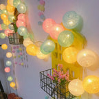 Katoenen Ballen Lichtslinger LED | Cotton Ball Lichtsnoer op USB of Batterijen met Warm Licht voor Slaapkamer | Kinderkamer en Woonkamer