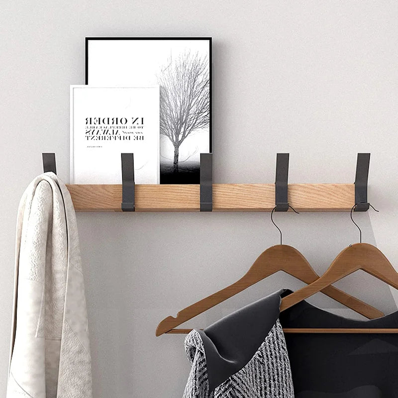 Wandkapstok met Verschuifbare Dubbele Haken | Scandinavische Houten Kapstok van Rubberhout en Aluminium voor Hal en Slaapkamer