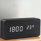 Houten LED Wekker met Geluidsbediening Digitale Tafelklok met Instelbare Helderheid op USB of Batterij voor Nachtkastje | Bureau en Woonkamer